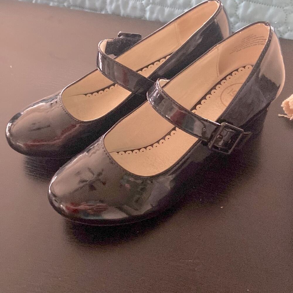 COPY - 1901 girls dress shoe